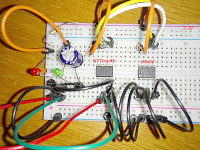 ATTiny45 with I2C connected 24c02 - Tóthpál István - www.tothpal.eu